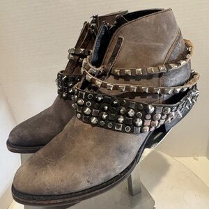 Freebird by Steven Mezlow Women’s Booties Size 7 Grey